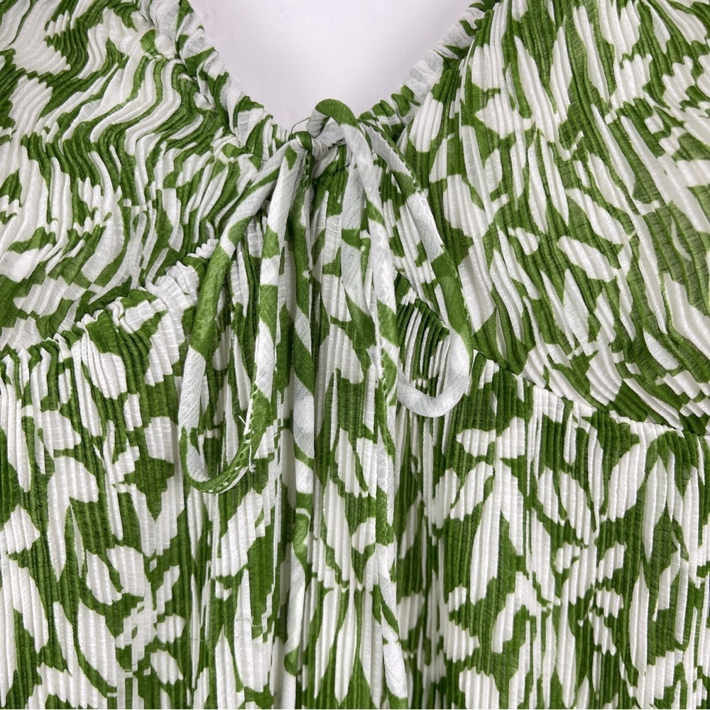 Abercrombie & Fitch Mini babydoll dress green white floral medium Tall - Picture 6 of 13